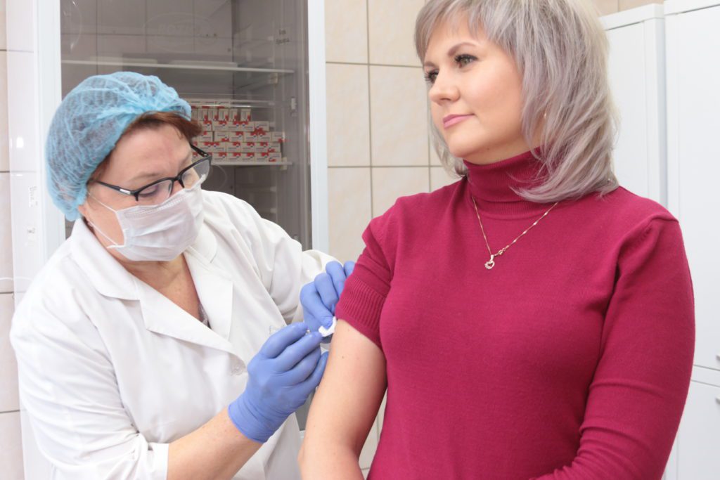 На предприятиях «Металлоинвеста» начинается вакцинация