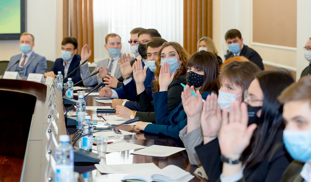 Молодёжный парламент Оренбуржья начал работу в новом составе