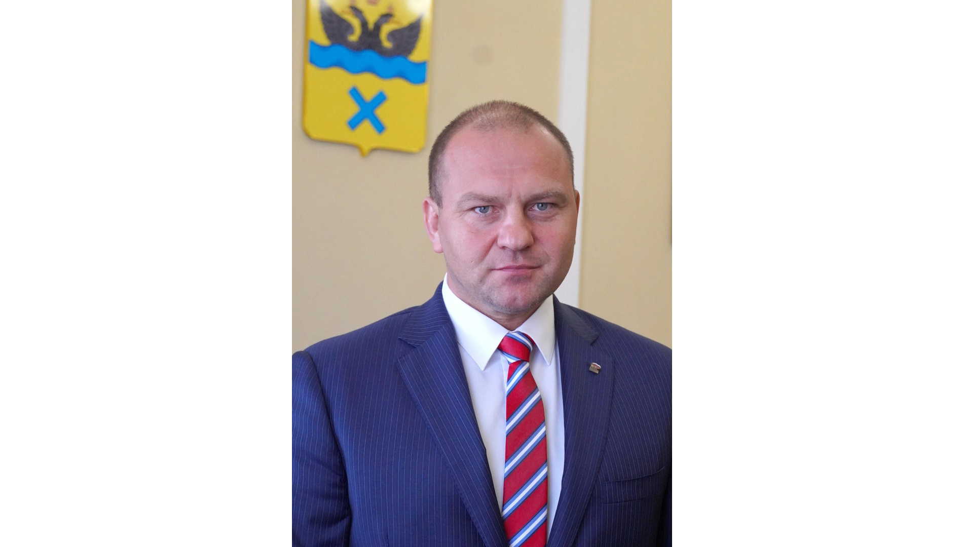 Сергей Салмин поздравил оренбуржцев с праздником