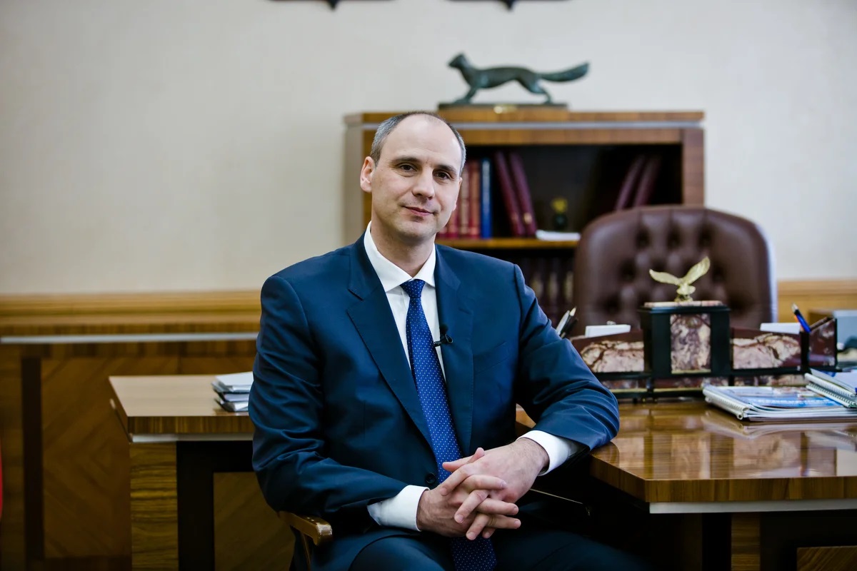 Денис Паслер поздравил железнодорожников с профессиональным праздником