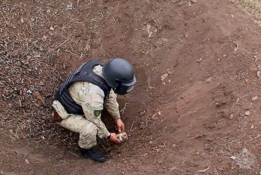В Оренбуржье взрывотехники уничтожили изъятые боеприпасы