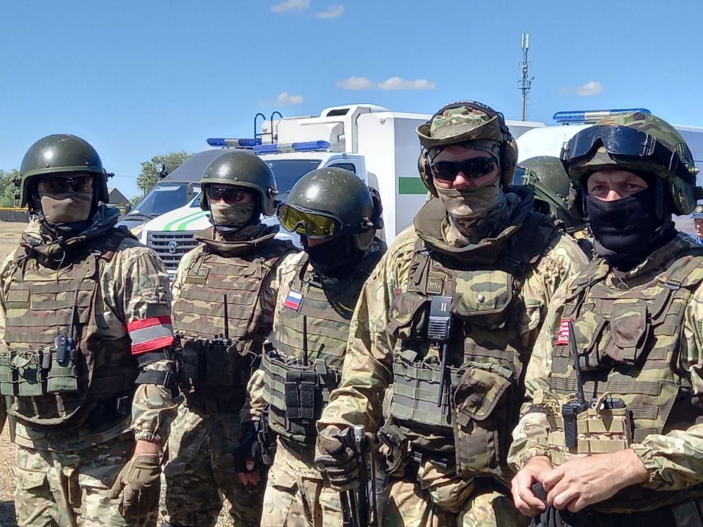 В Акбулакском районе в ходе учений ликвидировали условных террористов