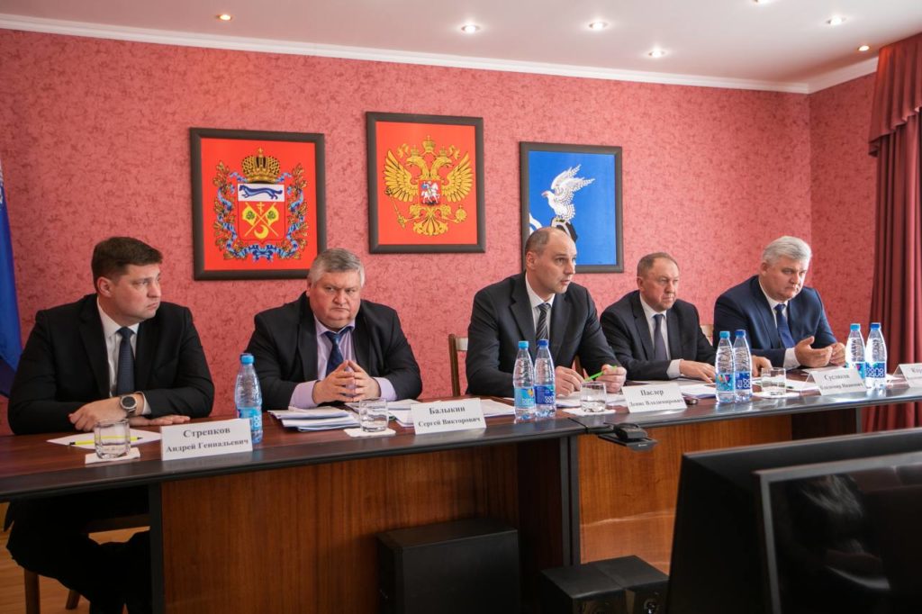 Денис Паслер провёл совещание по развитию сельских территорий в Ташлинском районе