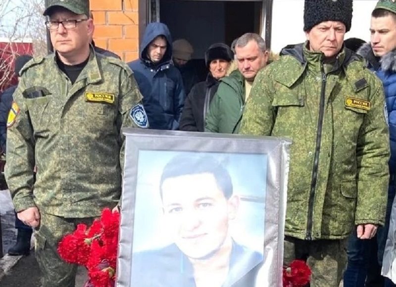 В Абдулинском округе простились с погибшим в зоне СВО Ильдаром Зиннуровым