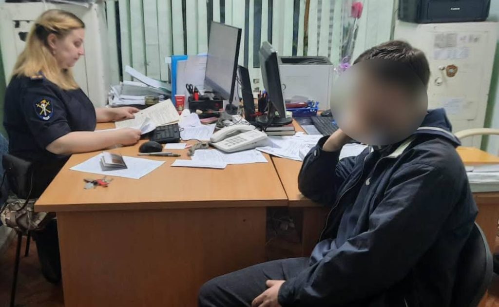 В Новотроицке задержали курьеров мошенников из Челябинска