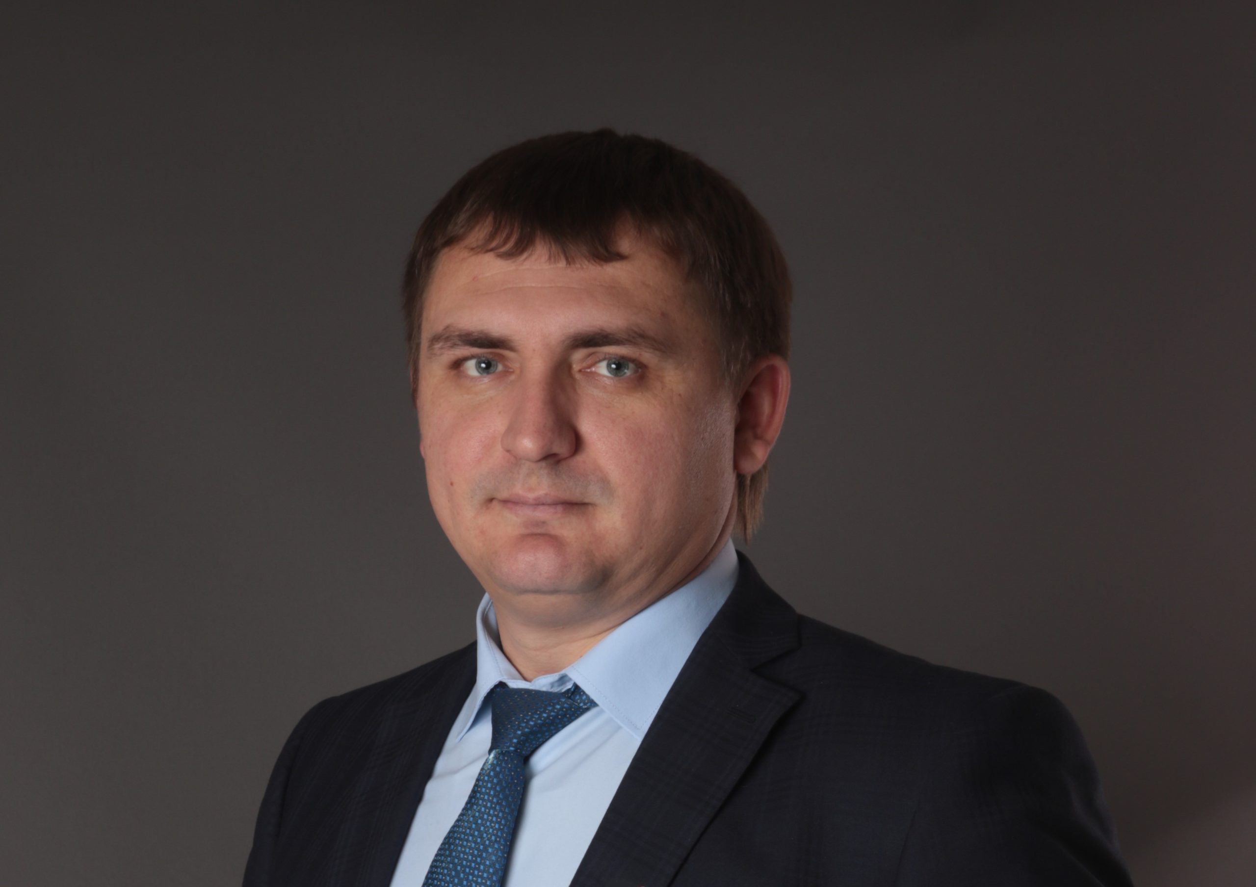 Исполняющий обязанности управляющего директора «Уральской Стали» Александр Бедринов поздравил оренбуржцев с Днем России