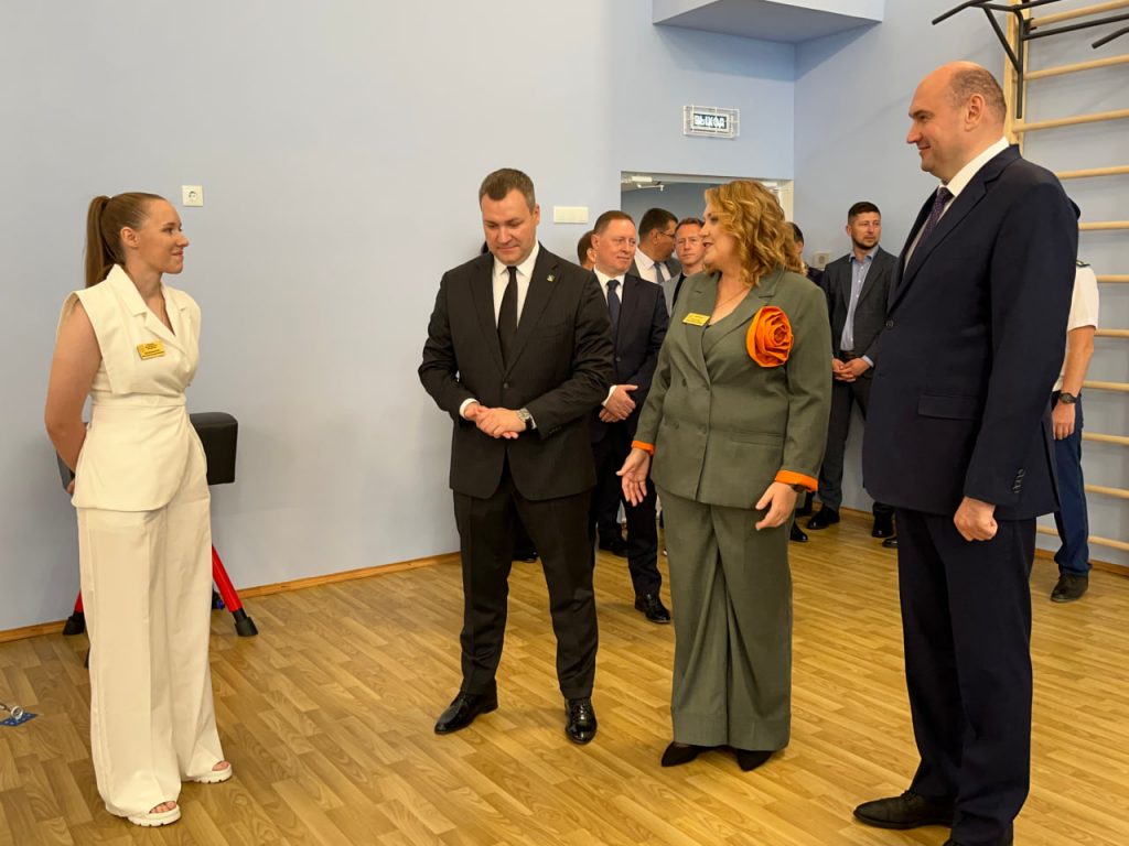 Евгений Солнцев открыл в Бузулуке современный образовательный центр