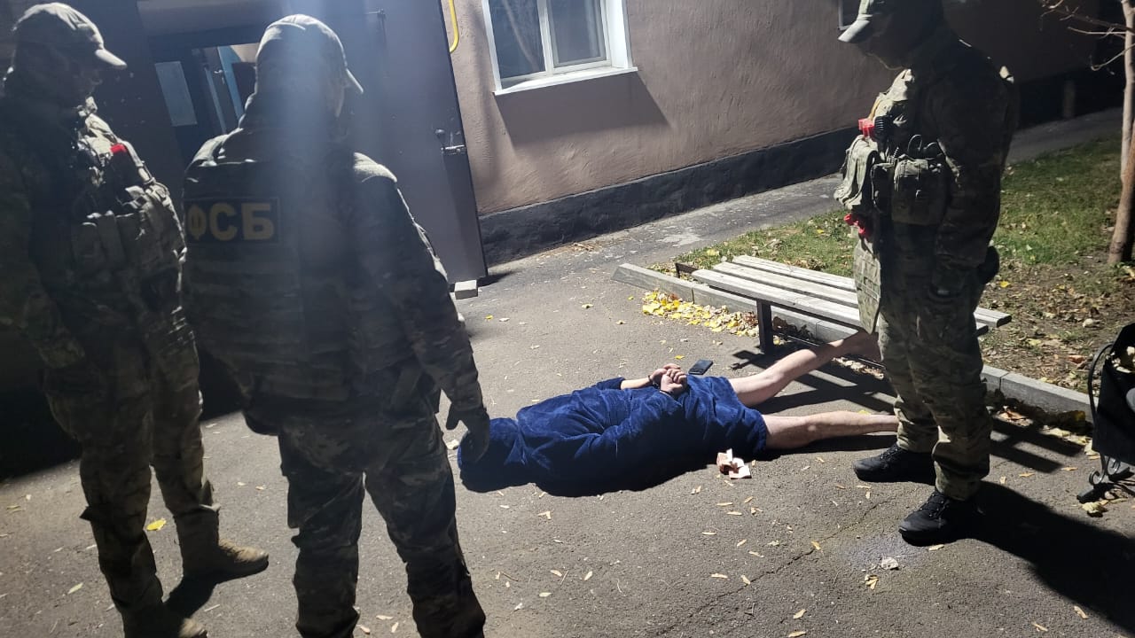 Житель Соль-Илецка вымогал 85 тысяч рублей у участника СВО