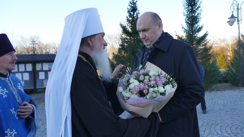 Губернатор Евгений Солнцев посетил богослужение в Казанском соборе Оренбурга