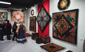 Цветы как язык искусства: в Оренбурге открылась выставка «Сад воспоминаний»